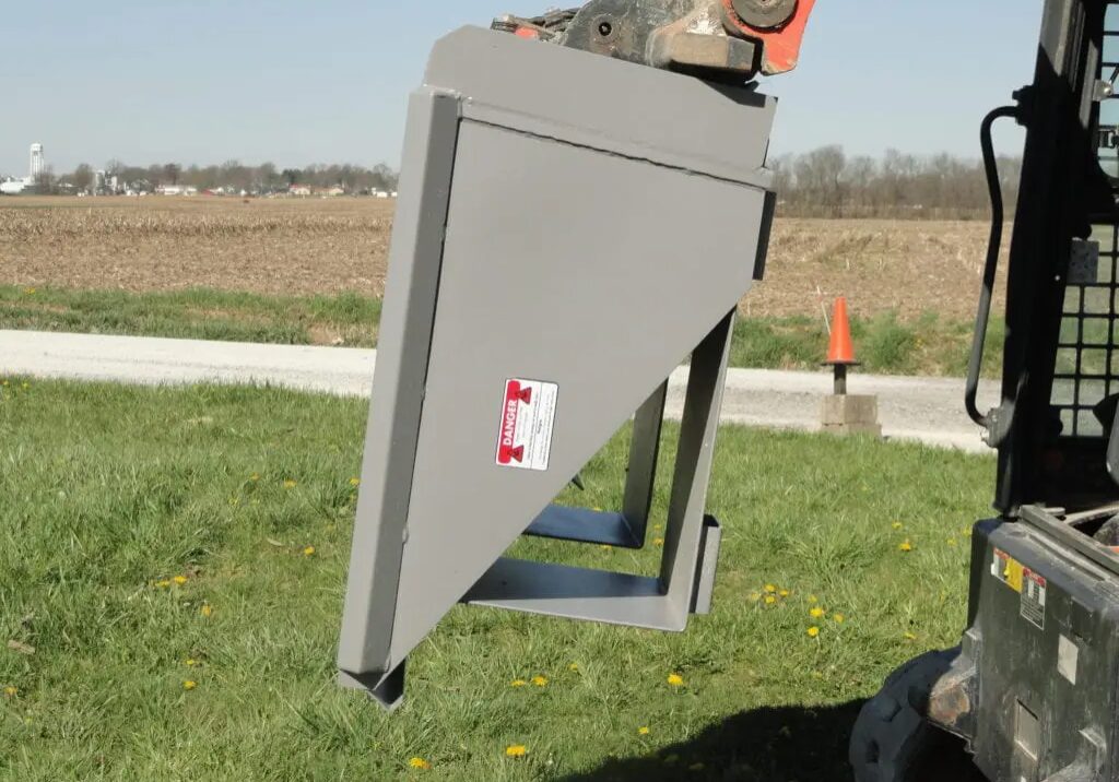 Quick attach hopper for skid steers